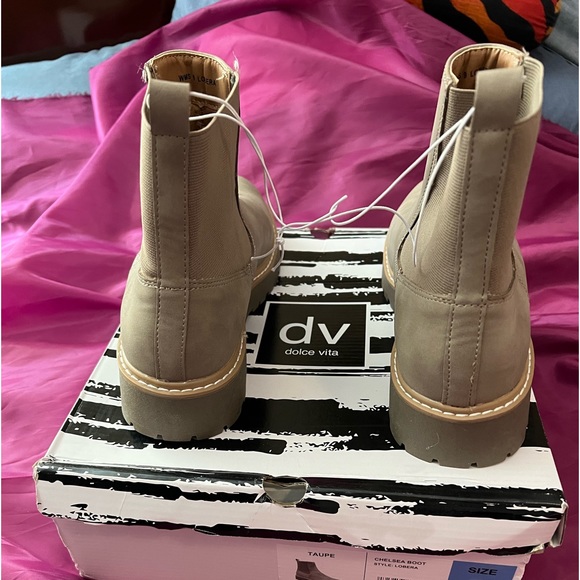 Dolce Vita Chelsea boot - Picture 2 of 5